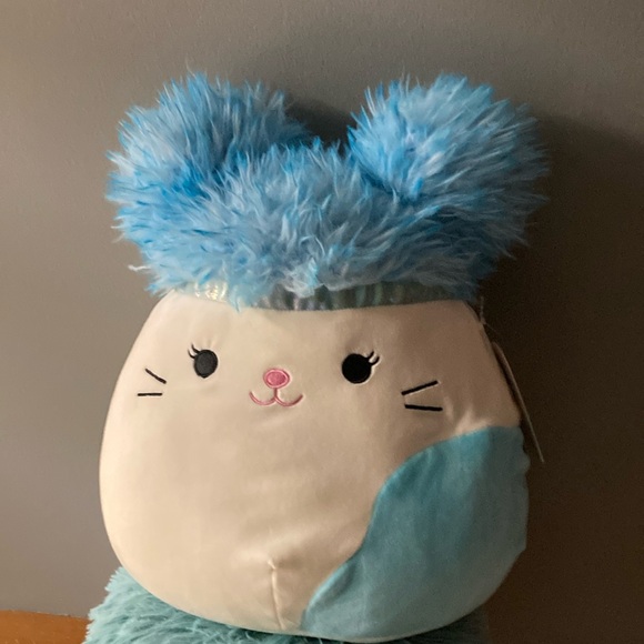 BRAND NEW 8” SQUISHMALLOW SQUISH -DOOS! NWT! SMOKE FREE HOME! - Picture 1 of 5